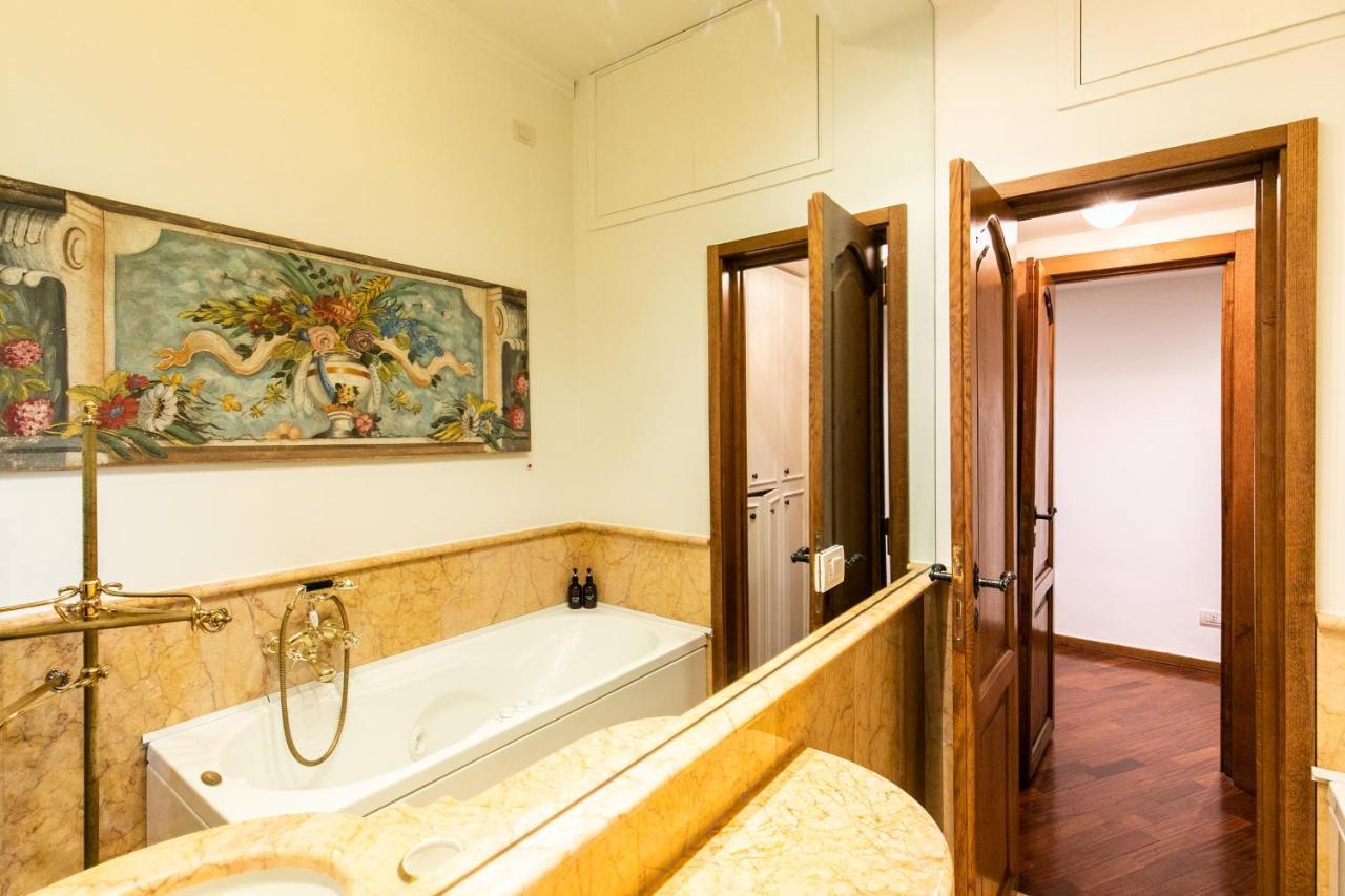 Klimt - Jacuzzi 5 Star - Luxury Design Apartment ミラノ エクステリア 写真