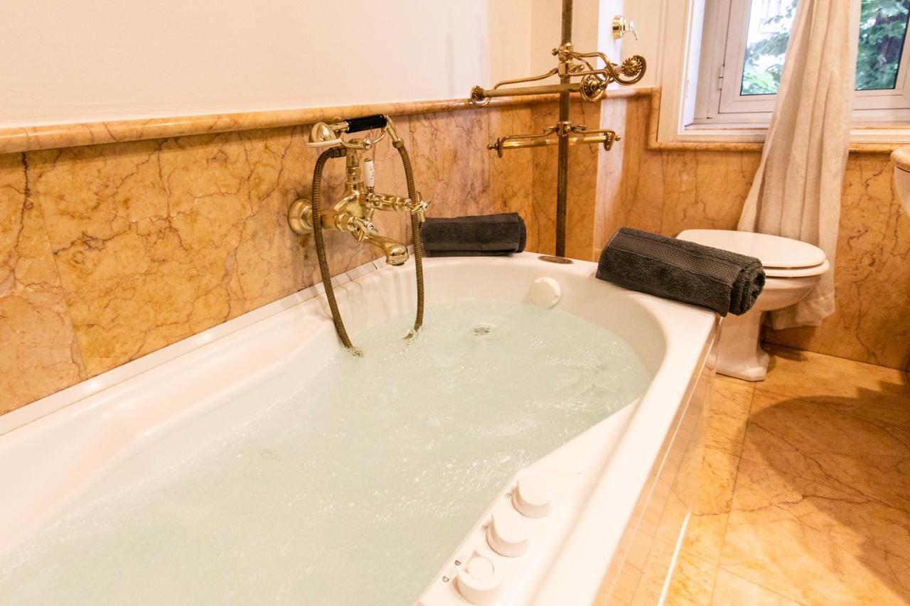 Klimt - Jacuzzi 5 Star - Luxury Design Apartment ミラノ エクステリア 写真